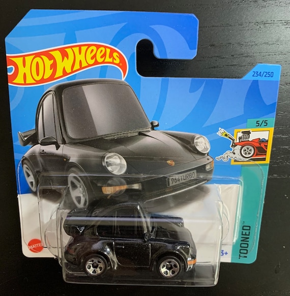 Hot Wheels Porsche 911 Turbo 3.6-(964)- Black-tooned Version-short