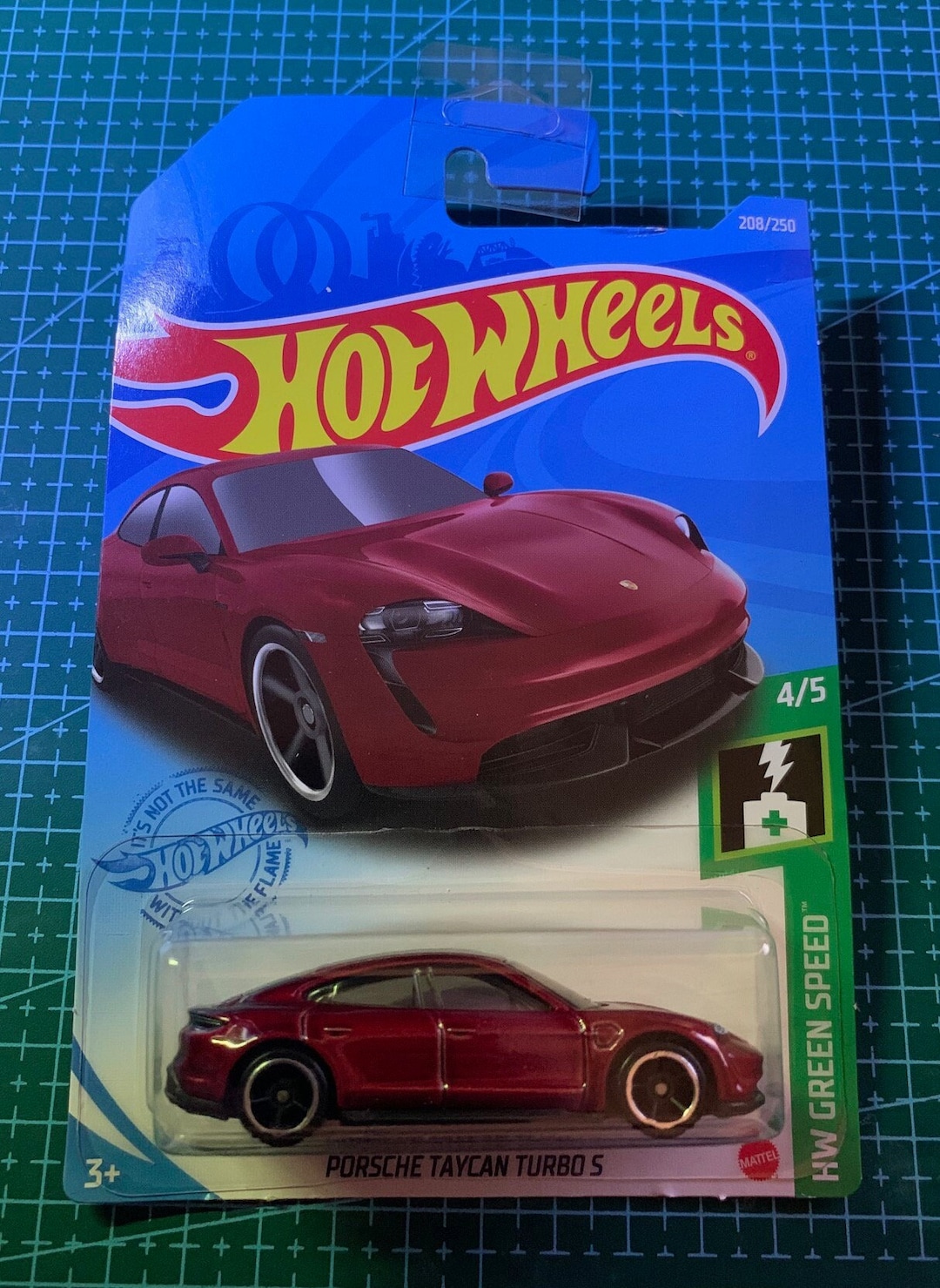 Hot Wheels Porsche Taycan Turbo S-dark Red-long Card-hw Green