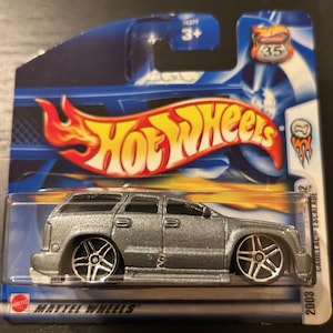 Hot Wheels 2003 Cadillac Escalade - Silber mit schwarzen Fenstern - 2003 Kurze Karte - Schwer zu finden Sammler Miniatur Modell 1/64