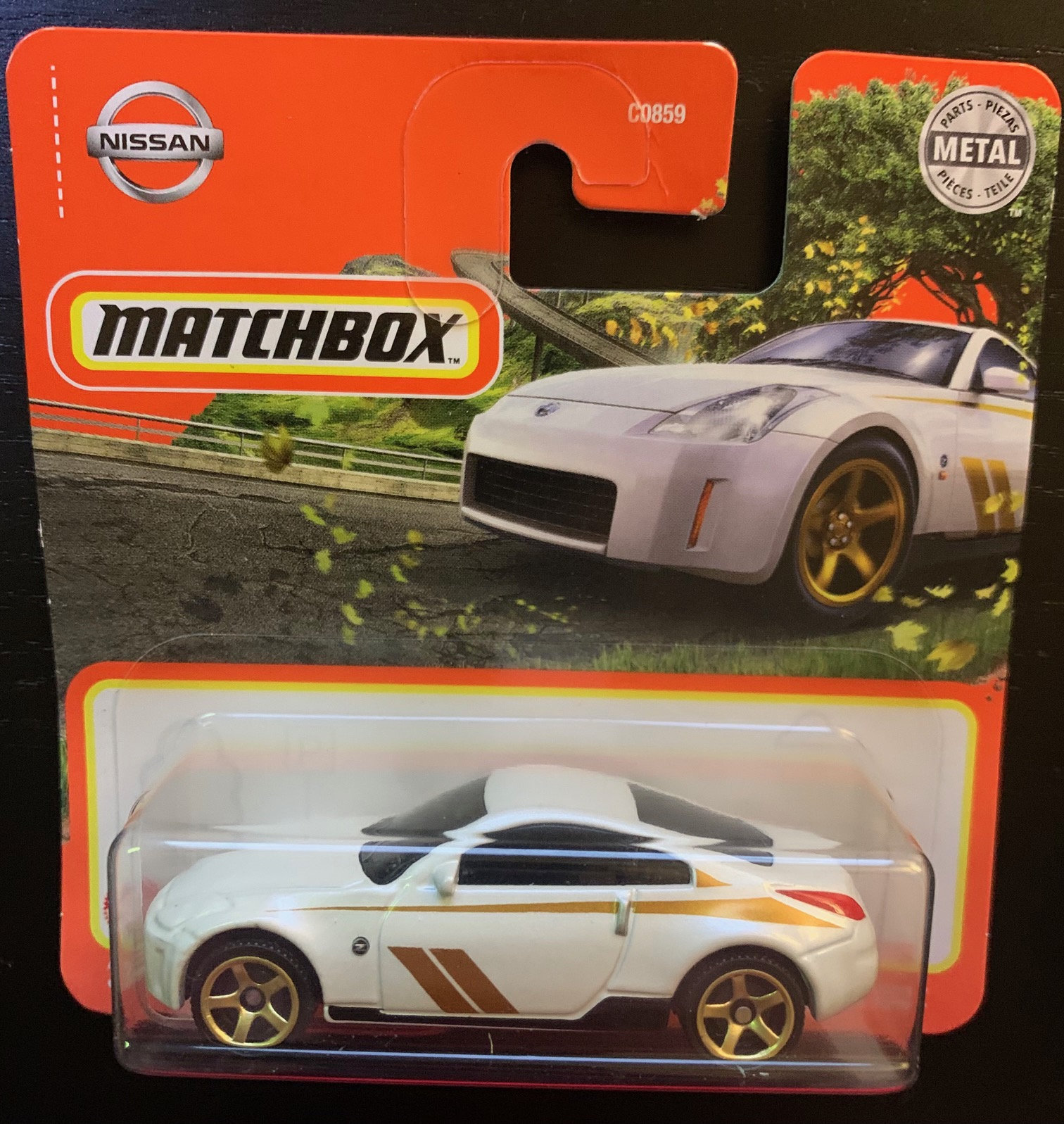 Matchbox 2003 Nissan 350z-white With Gold Wheels-hard to Find