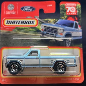 Matchbox 1986 Ford F-150 Pick up Truck- Hellblau mit weißen Seiten-kurze Karte-schwer zu finden Sammler Miniatur Modell 1/64