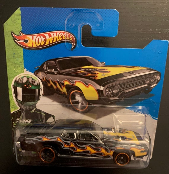ホットウィール - ホットウィール プリマス プリムス フェーリー フレームス Amazon.com: Hot Wheels - '57 Plymouth Fury - HW Flames 2/10