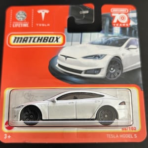 Matchbox Tesla Model S-Weiß mit schwarzen Rädern / Dach-Kurze Karte - Sammler Miniatur Modell 1/64 zu finden