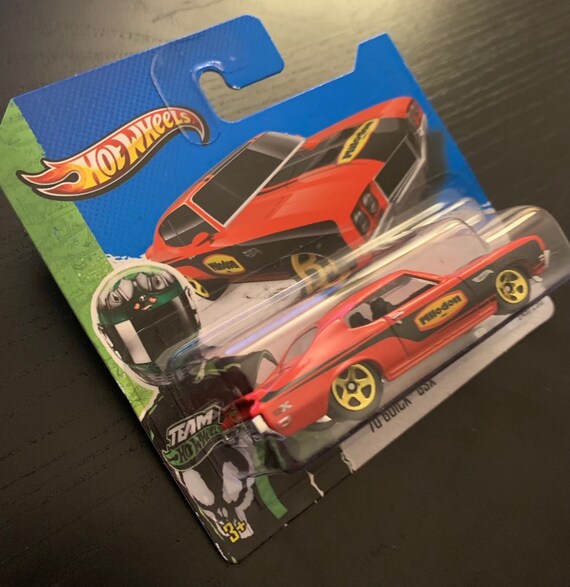 Hot Wheels 1970 Buick Gsx-red With Black Interior-short Card -hard