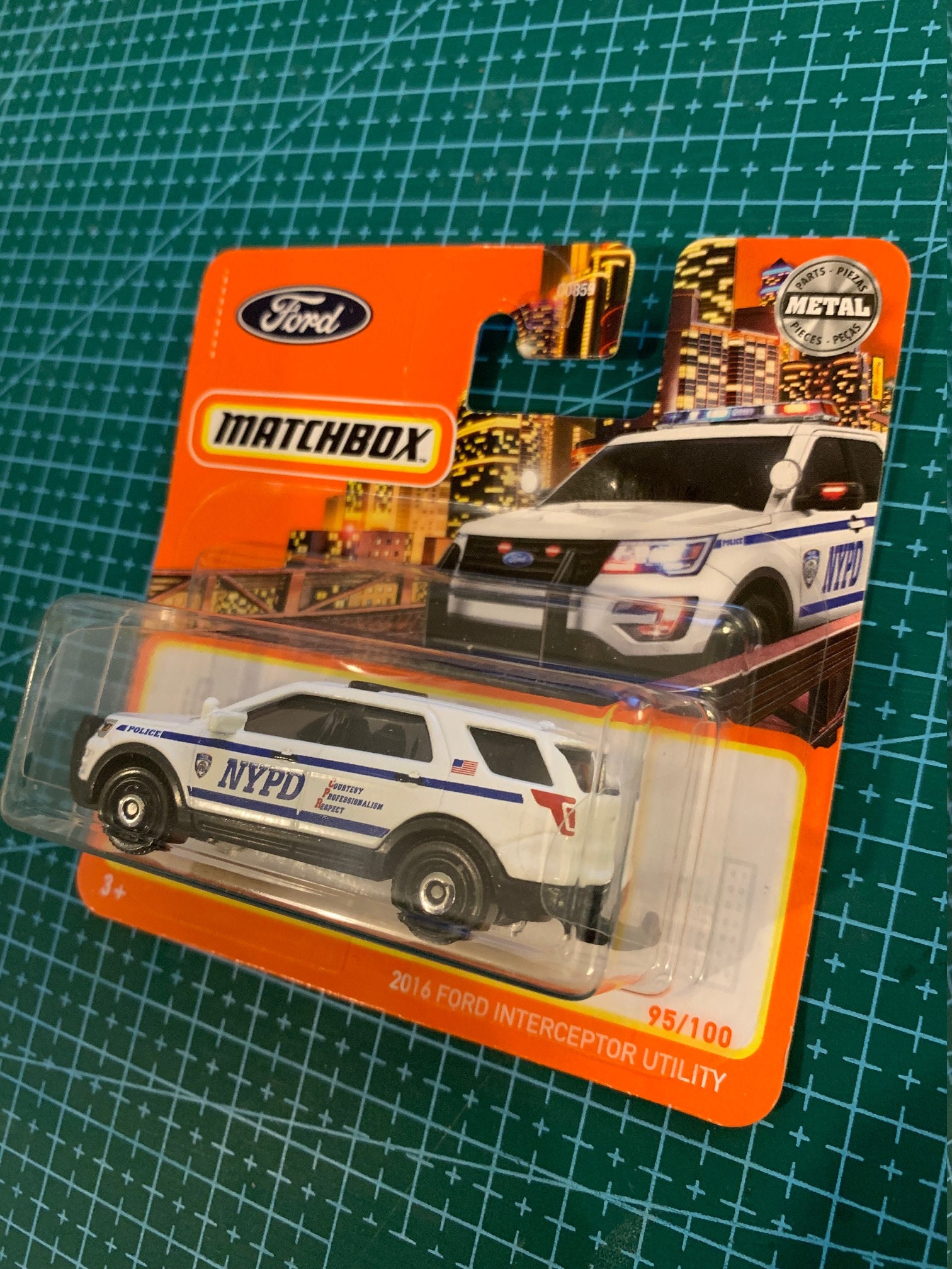 Matchbox 2016 Ford Interceptor Utility-nypd Police-short Matchbox 2016 Ford Interceptor Utility-nypd Police-short