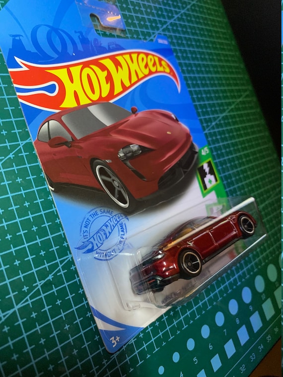 Hot Wheels Porsche Taycan Turbo S-dark Red-long Card-hw Green