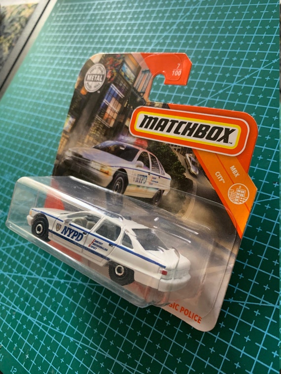 マッチボックス シボレー カプリス クラシック ポリスカー