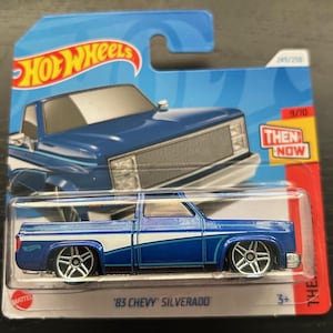 Chevrolet Silverado 1983 de Hot Wheels, azul con interior negro, tarjeta corta, miniatura de coleccionista difícil de encontrar, escala 1/64