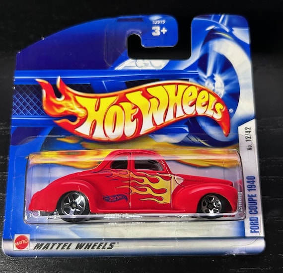 Hot Wheels 1940 Ford Coupe- Red With Flames-2002 Short Card -hard