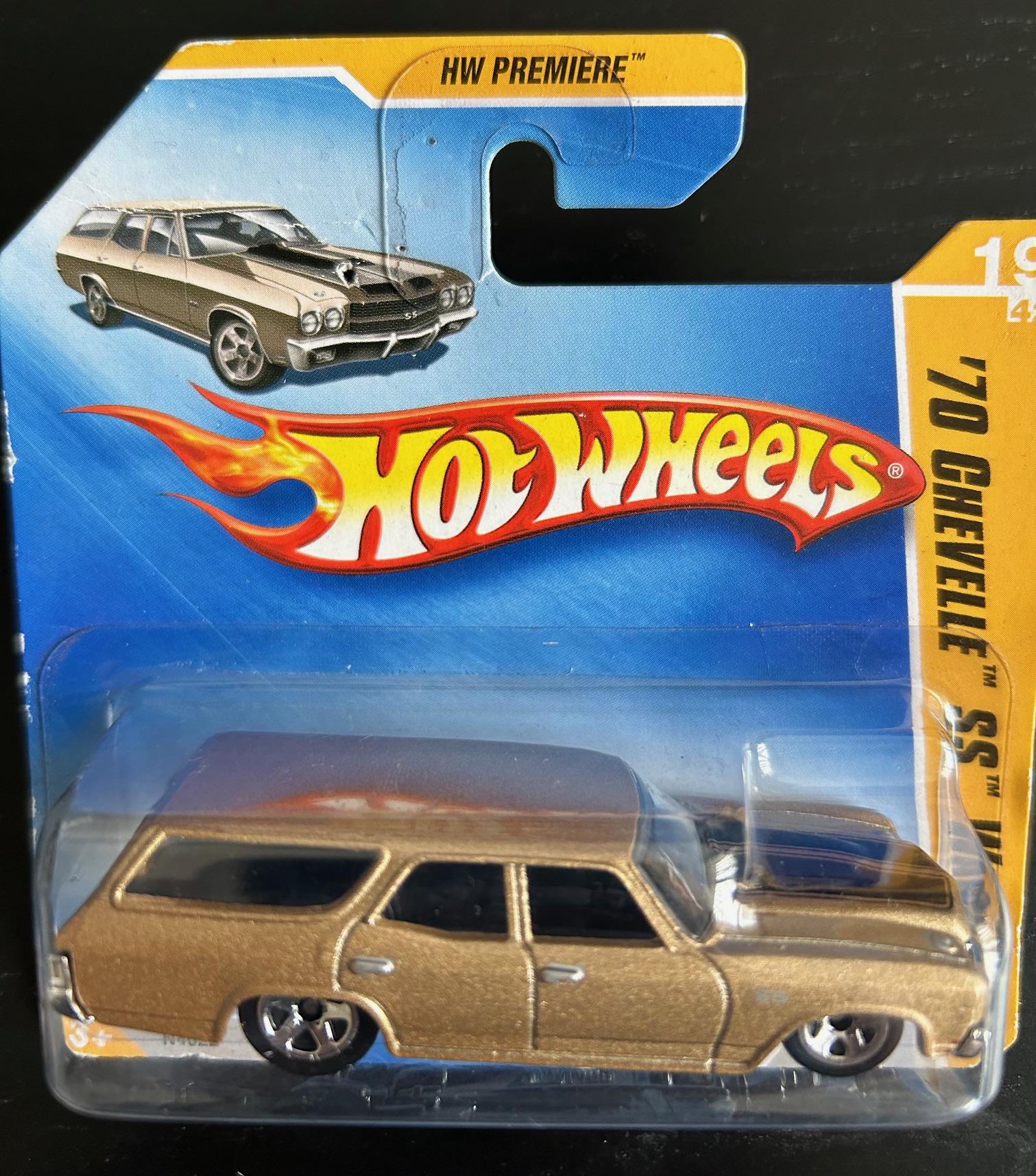 ミニカー Hot Wheels 1970 Chevelle SS 454 Classics Amazon.com: Hot Wheels 1970 Chevelle, Classics Series 1 #8
