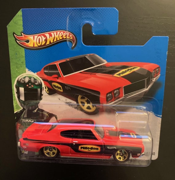 Hot Wheels 1970 Buick Gsx-red With Black Interior-short Card -hard