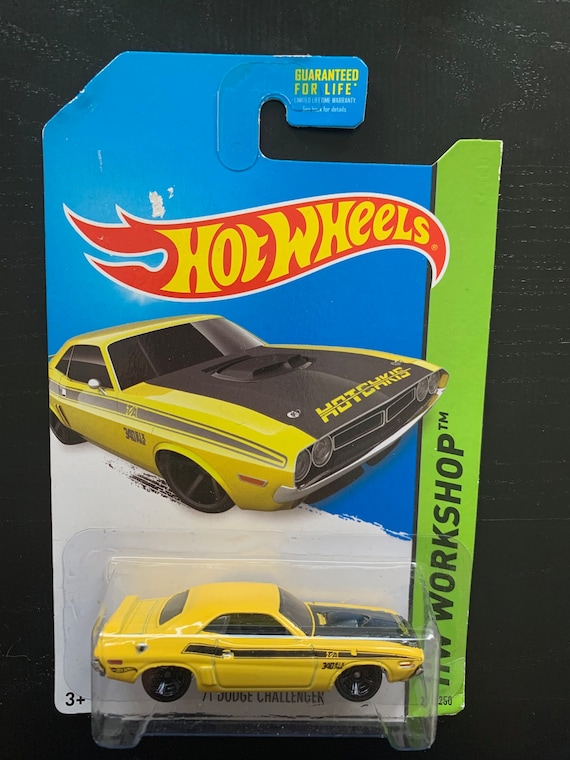 Hot Wheels 1971 Dodge Challenger-yellow With Black Wheels-long