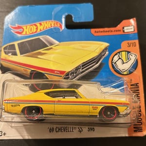 Hot Wheels 1969 Chevlet Chevelle SS 396- Gelb mit Schwarzem Interieur- 2017 Kurze Karte- Schwer Sammler Miniatur Modell 1/64 zu finden