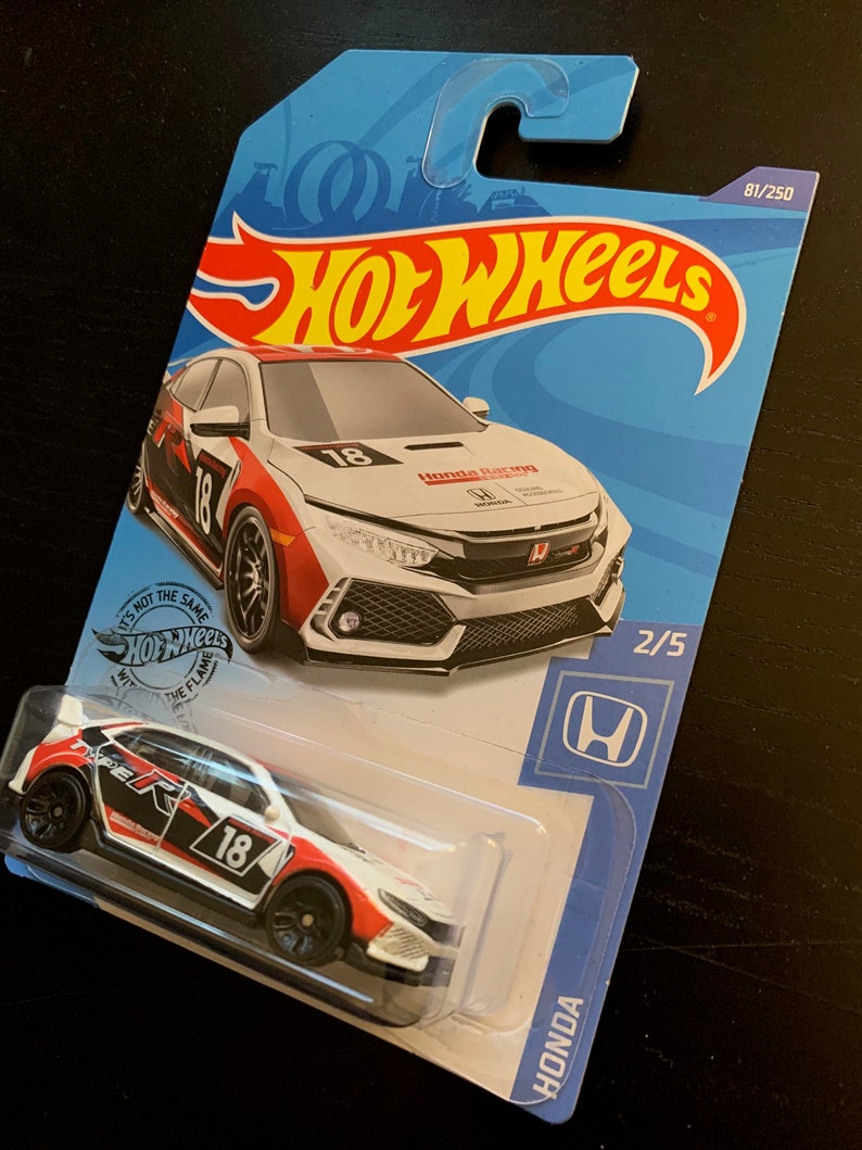 2026 Hot Wheels A Case 2018 Honda Civic Type R in White Chasing JS Lot Of 5