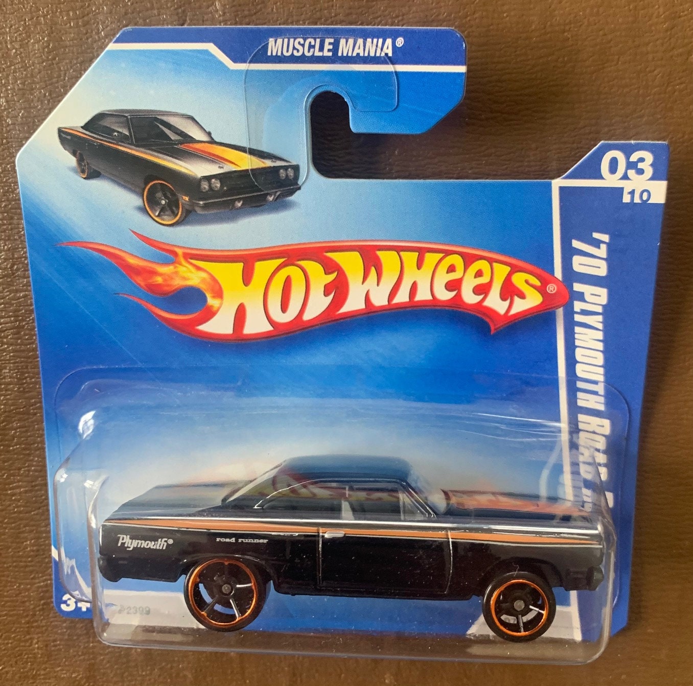 Hot Wheels 1970 Plymouth Road Runner-black With Gold image