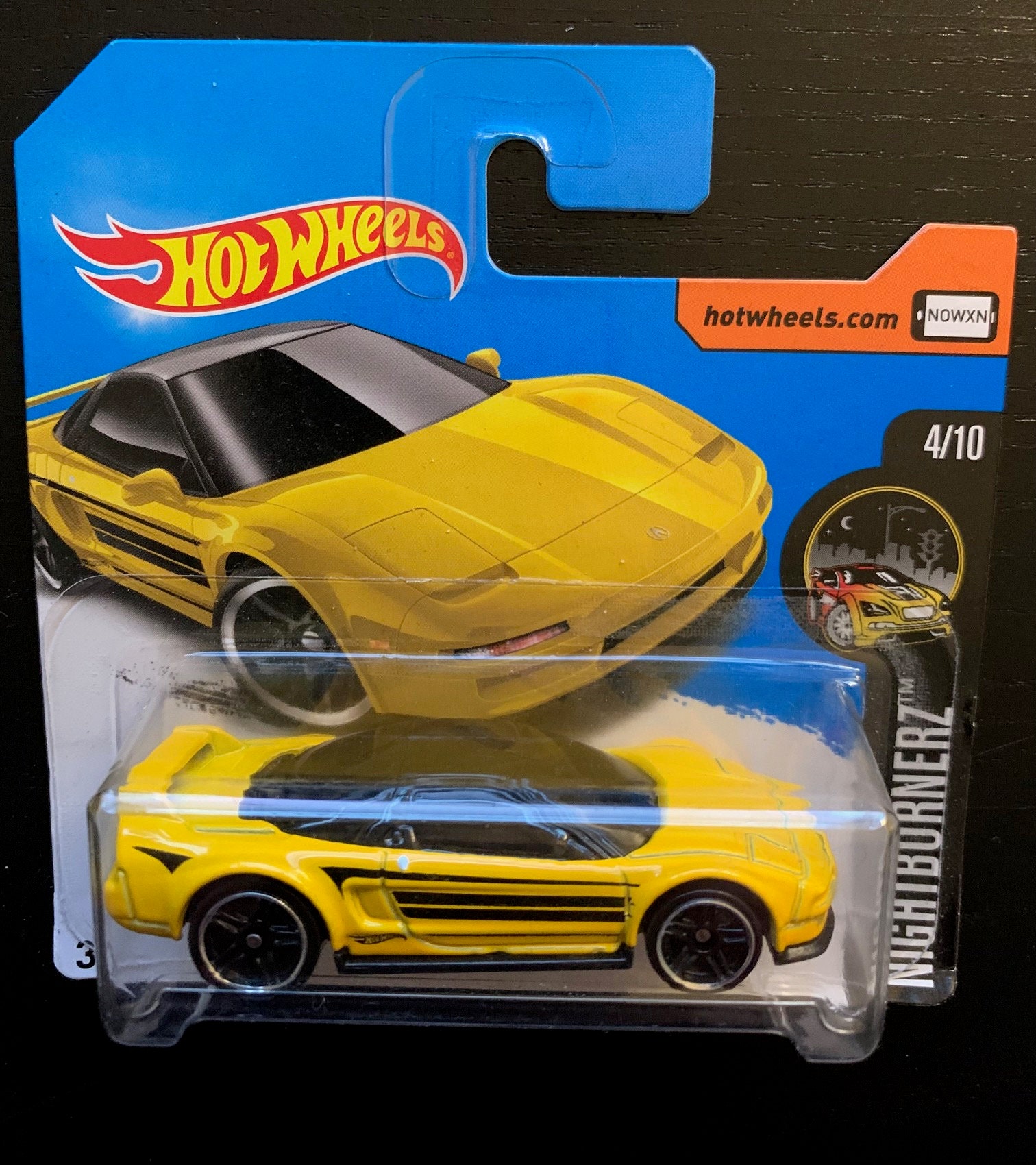 Hot Wheels 1990 Acura Nsx-yellow With Black Roof- Short Card-hard