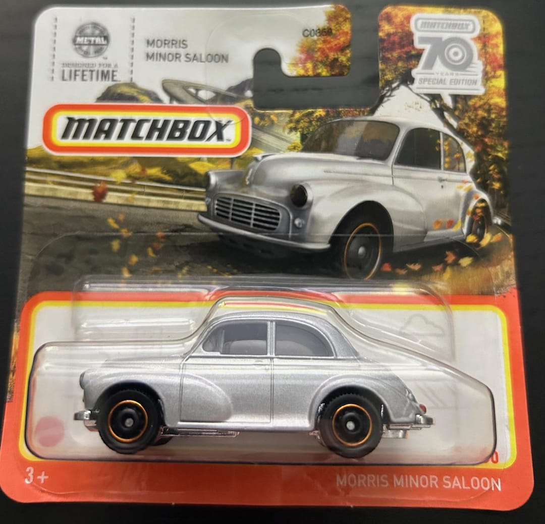 Voiture Miniature Matchbox Morris Minor Saloon 1/64 - Modèle Métal Collection 70 Ans