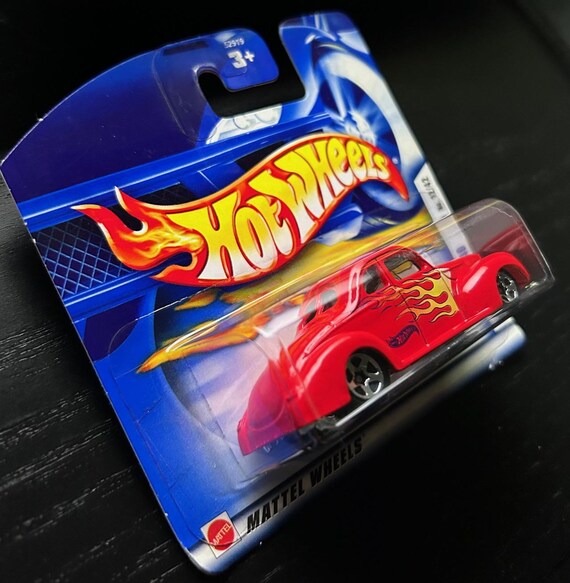 Hot Wheels 1940 Ford Coupe- Red With Flames-2002 Short Card -hard