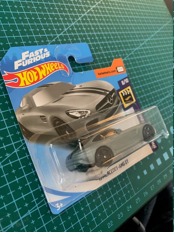 Hot Wheels 2015 2 Fast and 2 Furious 1994 Toyota Supra 1 64 Die Cast 2 8並行輸入品 HOT WHEELS 2015 FAST AND FURIOUS RELEASE EXCLUSIVE GOLD \u002794 TOYOTA SUPRA  #2⁄8 DIE-CAST by Mattel