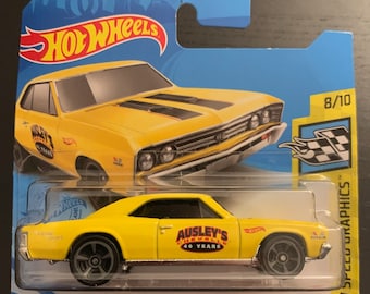 Hot Wheels 1967 Chevrolet Chevelle SS 396-Yellow With Black Stripes-Short Card-Hard to Find Collector Miniature Model 1/64
