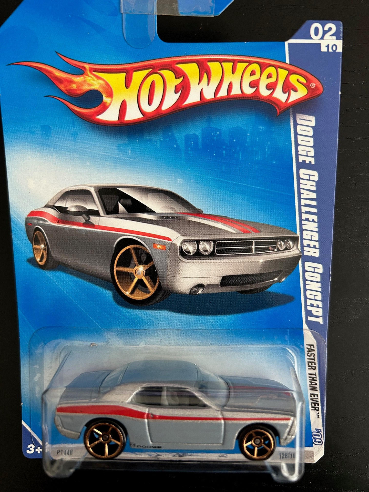 hot-wheels-dodge-challenger-concept-silver-with-gold-wheels-2009-faster