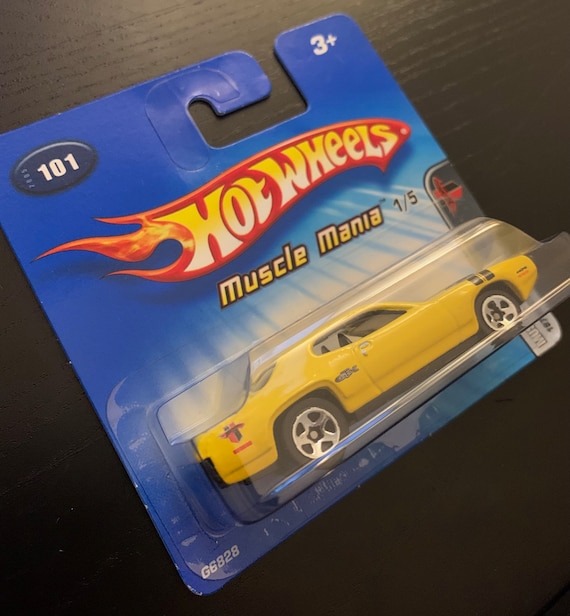 Hot Wheels 1971 Plymouth Gtx-yellow With Black Stripes-short Card