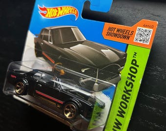 Hot Wheels Nissan Skyline H/T 2000GT-X - Black With Gold Wheels