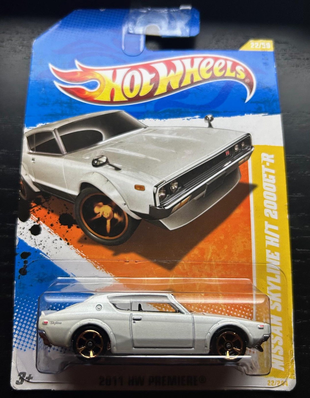 訳あり　SKYLINE 2000GT-R Wide Wheel (白) Hot Wheels Nissan Skyline 2000 GT-R -white With Black Interior