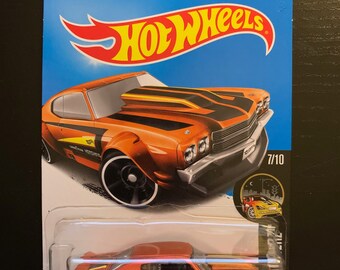 Hot Wheels 1970 Chevrolet Chevelle-matte Orange- Long Card -hard
