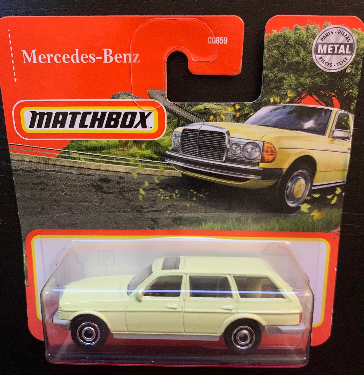 マッチボックス 1980 メルセデスベンツ W123 ステーションワゴン