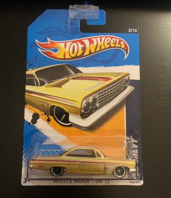 Hot Wheels 1962 Chevy-gold With Red Stripe-muscle Mania 2012 Long