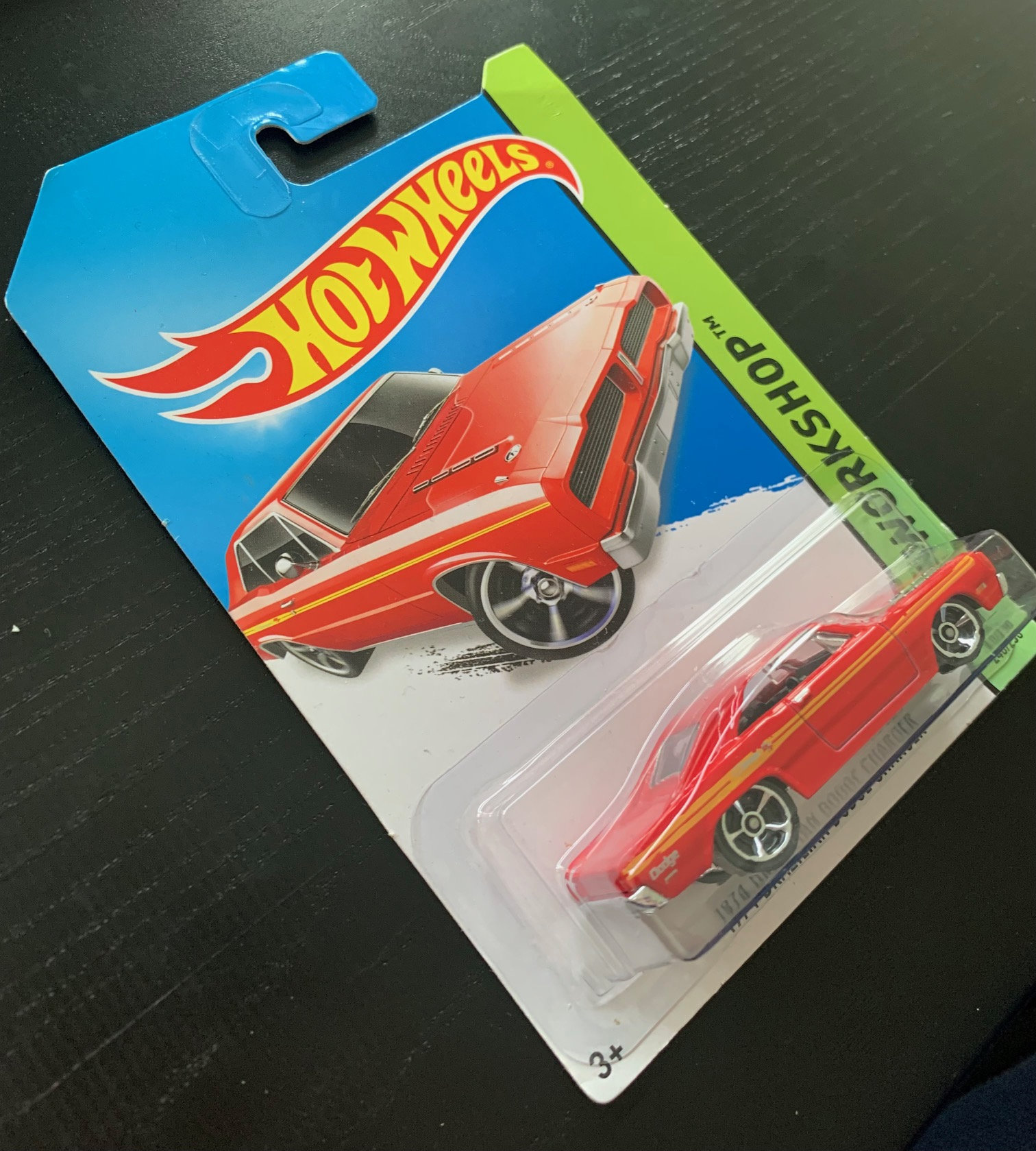 ホット ウィール 1974 ブラジル ダッジ チャージャー - 赤と黄色の