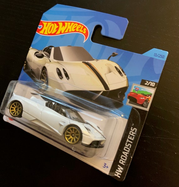 Hot Wheels 2017 Pagani Huayra Roadster-white-short Card-hw