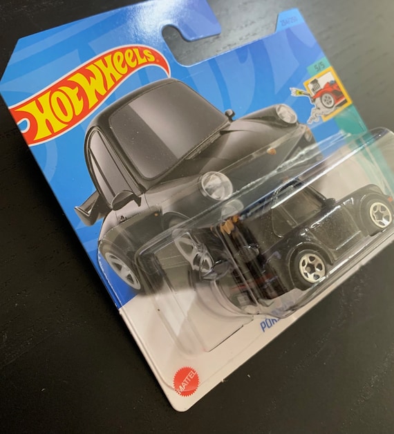 Hot Wheels Porsche 911 Turbo 3.6-(964)- Black-tooned Version-short