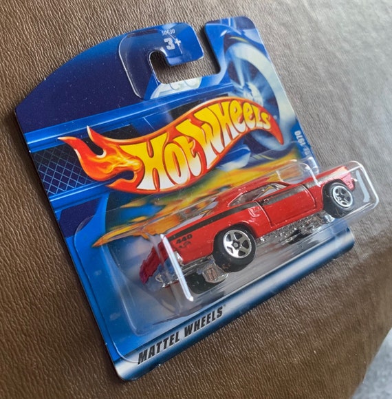 Hot Wheels 1970 Plymouth Road Runner- Red With Black Stripes-2001