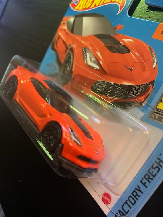 Hot Wheels 2017 Factory Fresh Corvette C7 Z06 | 1:64 Scale Yellow Die-Cast Car