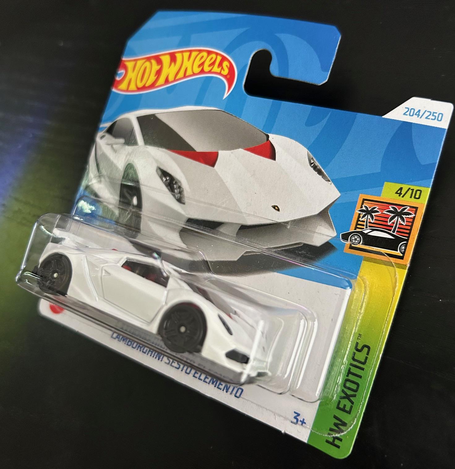 Hot Wheels Lamborghini Sesto Elemento-white With Red Interior