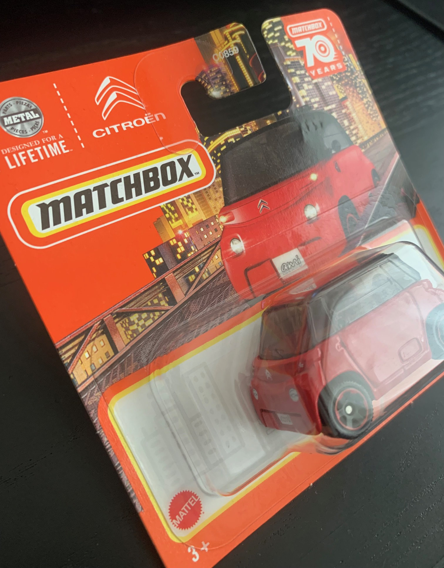 Matchbox 2021 Citroen AMI -red With Black Roof-short Card-hard to