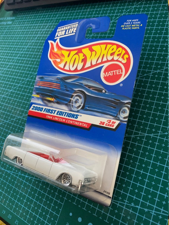 Hot Wheels 1964 Lincoln Continental-white With Red Interior
