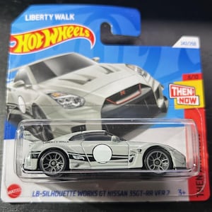 Hot Wheels Liberty Walk-Silhouette Works GT Nissan 35GT-RR - Cinza com interior preto - Cartão curto - Difícil de encontrar modelo miniatura de colecionador 1/64