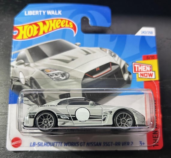 Nissan 35GT-RR de Hot Wheels Liberty Walk Silhouette Works GT