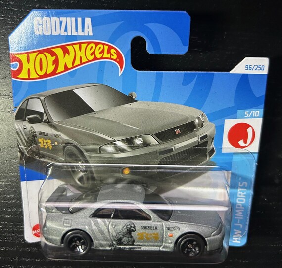 Hot Wheels Nissan Skyline GT-R R33-matte Grey With Black Wheels