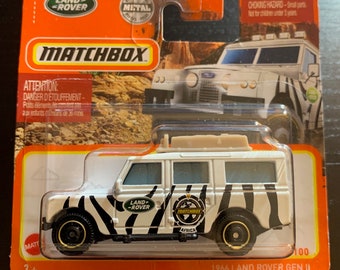 Matchbox 1966 Land Rover Gen 2- White With Zebra Stripes-short