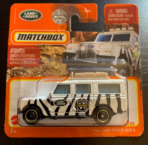 Matchbox 1966 Land Rover Gen 2- White With Zebra Stripes-short