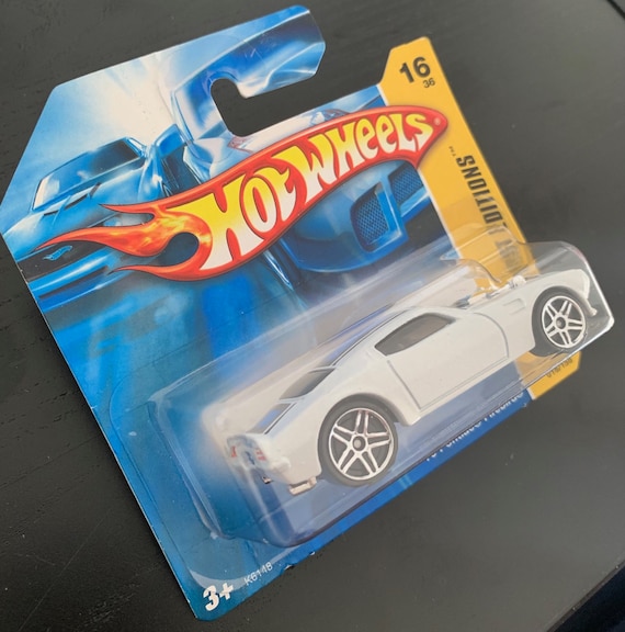 Hot Wheels 1970 Pontiac Firebird-white With Blue Stripe