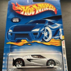Hot Wheels Lotus M250-Silber mit rotem Interieur- 2001 Lange Karte-Schwer zu finden Sammler Miniatur Modell 1/64