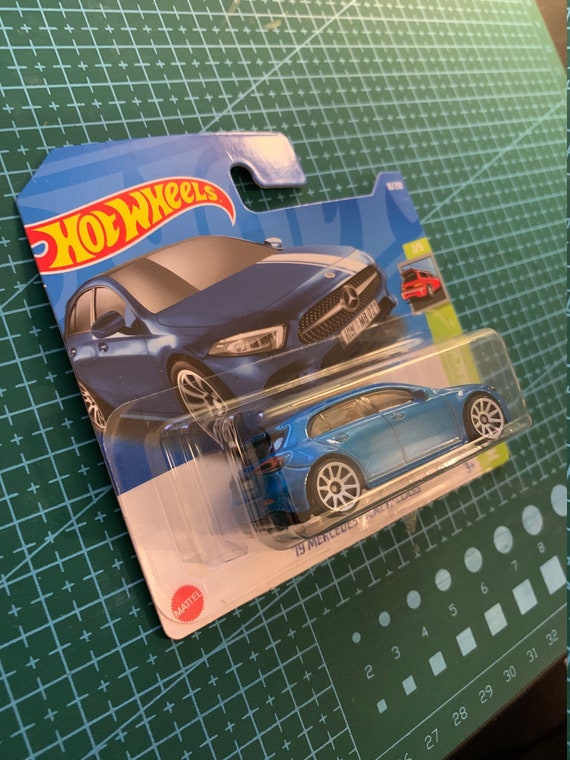 Hot wheels 19 mercedes benz best sale a class