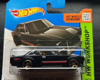 Hot Wheels Nissan Skyline H/T 2000GT-X - Black With Gold Wheels