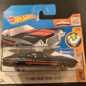 Hot Wheels 1972 Ford Gran Torino Sport-Schwarz mit Grau / Roten Flammen-2016 Kurze Karte -Schwer, Sammler Miniatur Modell 1/64 zu finden