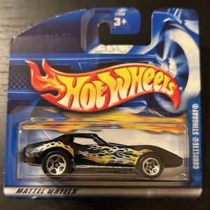 Hot Wheels Chevrovette Corvette Stingray- Schwarz mit Flammen- 2001 Short Card- schwer zu finden Sammler Miniatur Modell 1/64